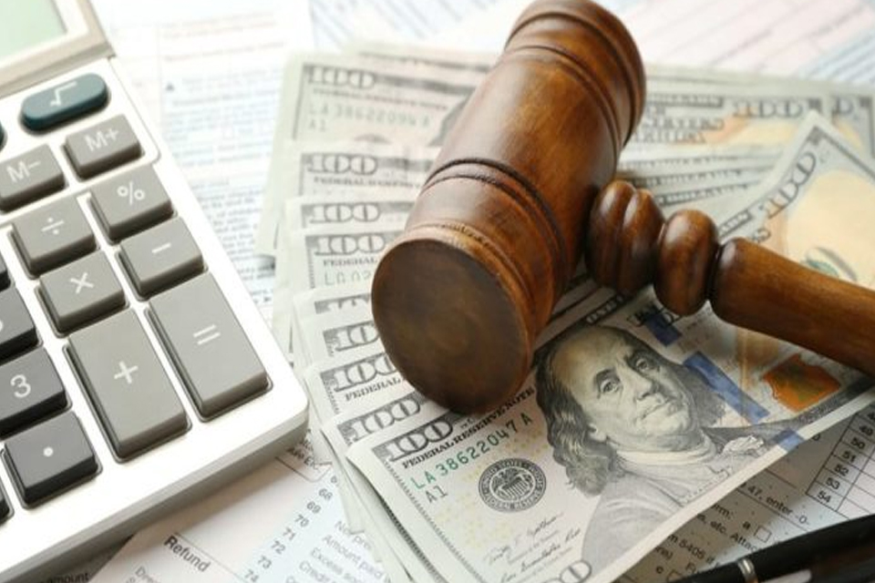 Curso especializado en Derecho Tributario